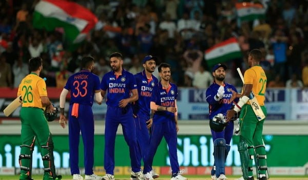 With momentum on their side, India to take on South Africa in T20 World Cup